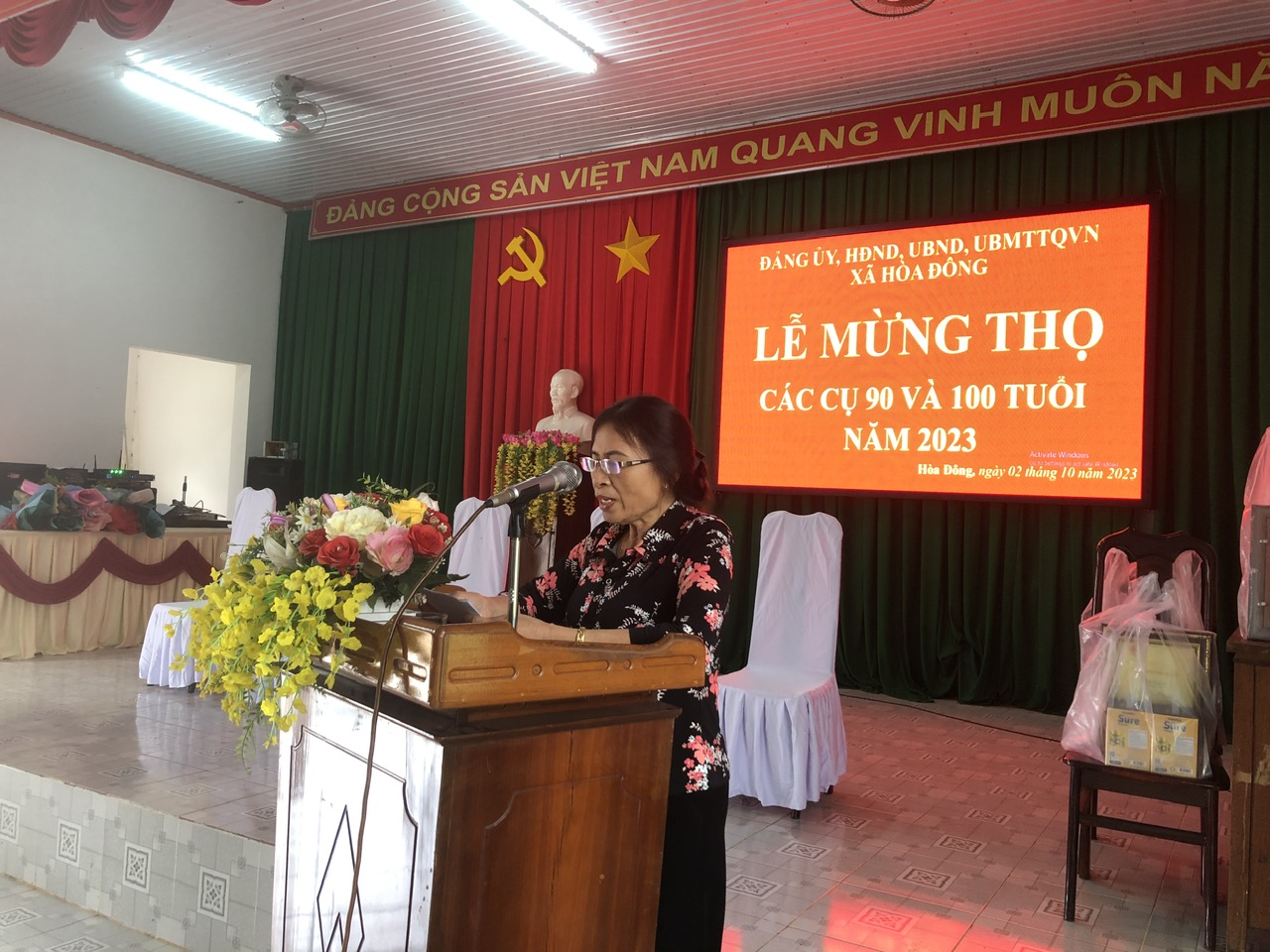Bà Trịnh Thị Oạnh phát biểu Lễ mừng Thọ